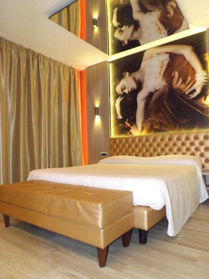 Hotel Camelia Cameri Camera foto